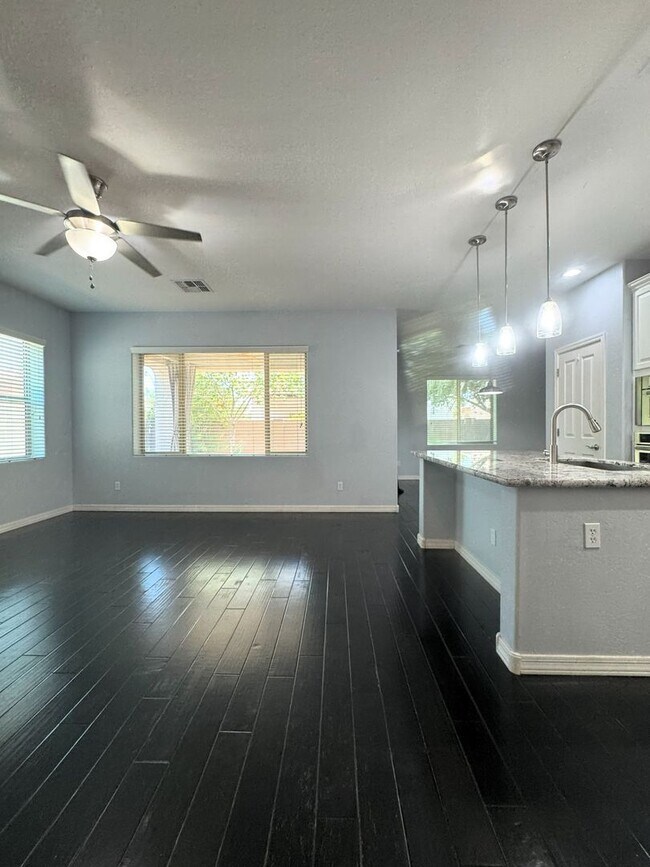 Building Photo - COMING SOON! LYONS GATE 5 BDRM + LOFT W CO...