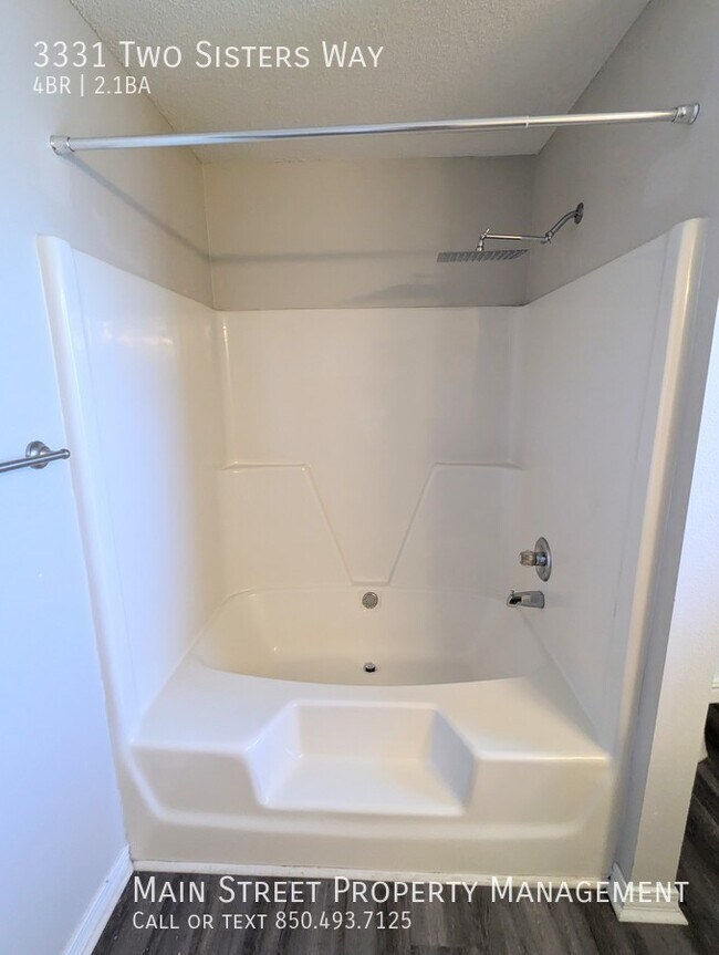 Building Photo - 3331 Two Sisters Wy