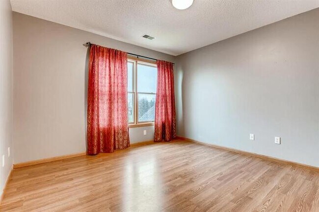 Building Photo - 9931 Evergreen Ave N, Brooklyn Park, MN, 5...