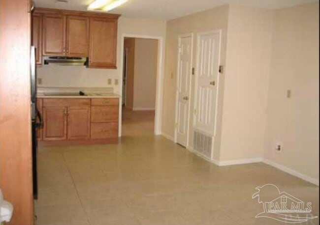 Building Photo - 2775 Venetian Way