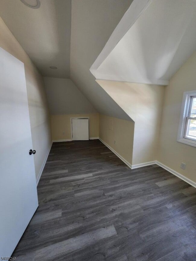 Building Photo - 252 Montgomery St