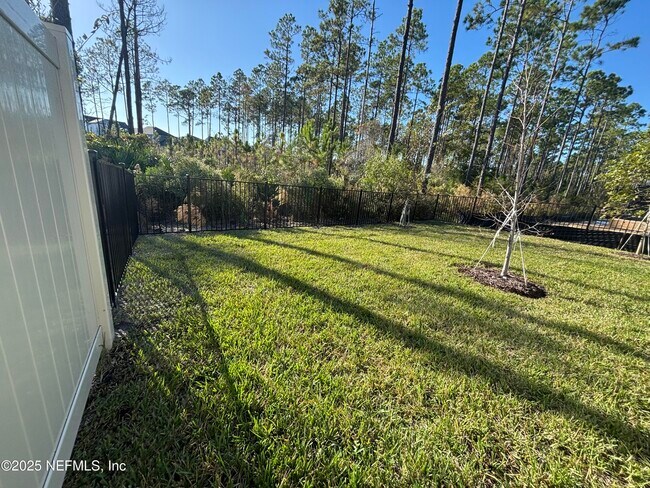 Building Photo - 119 Latham Dr