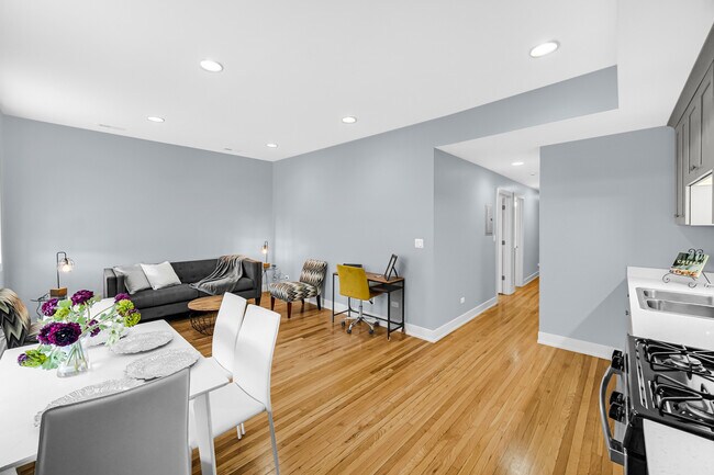 Building Photo - 6024 S Eberhart Ave