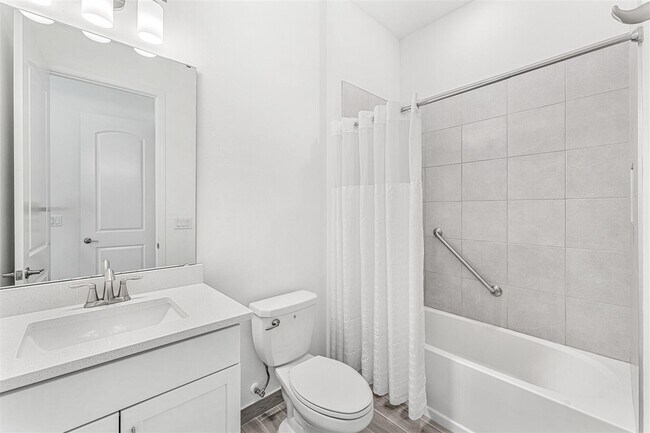 Building Photo - 2479 Millennium Cir