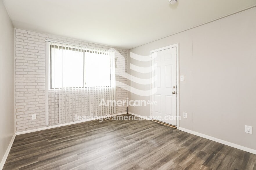 Building Photo - 3768 E 153rd St