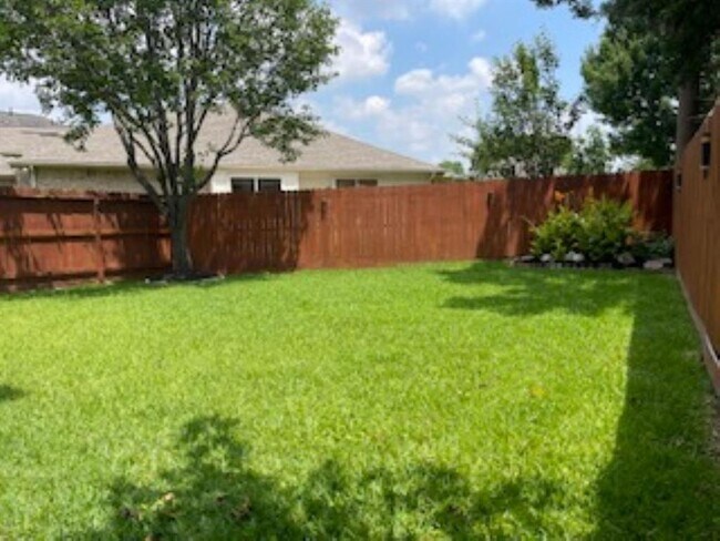 Building Photo - 14702 Chapelbrook Ln