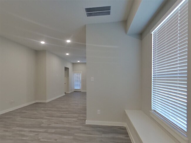 Building Photo - 22749 Terrazzo Dr