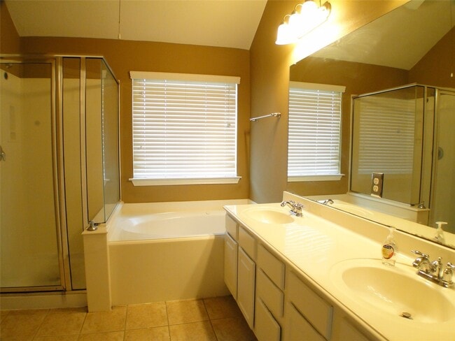 Building Photo - 5414 Trammel Dr