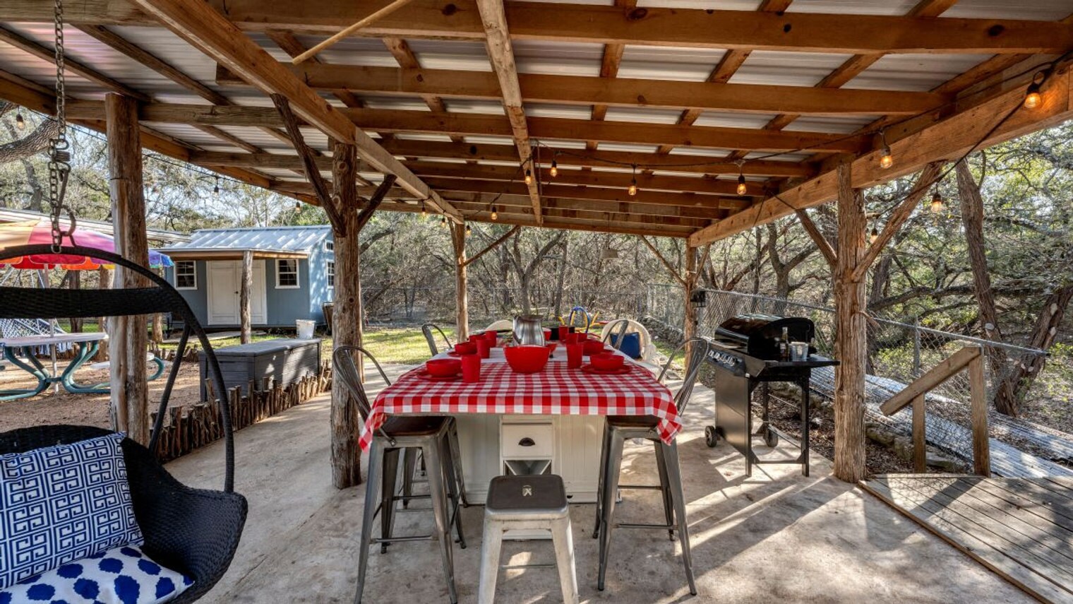 Building Photo - 316 Jacobs Creek Park Rd