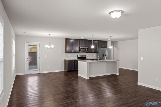 Building Photo - 338 Fenrose Dr