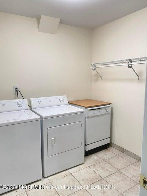 Building Photo - 118 Amberly Dr