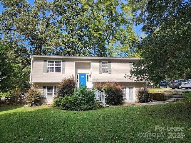 Building Photo - 4300 Carmel Forest Dr