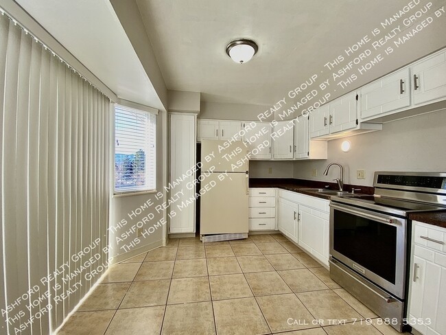 Building Photo - 4855 S Crimson Cir