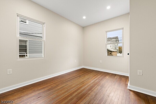 Building Photo - 218 Ampere Pkwy