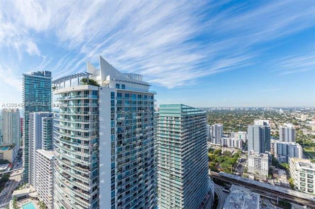 Building Photo - 1000 Brickell Plz