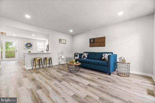 Primary Photo - 9008 Coriander Cir