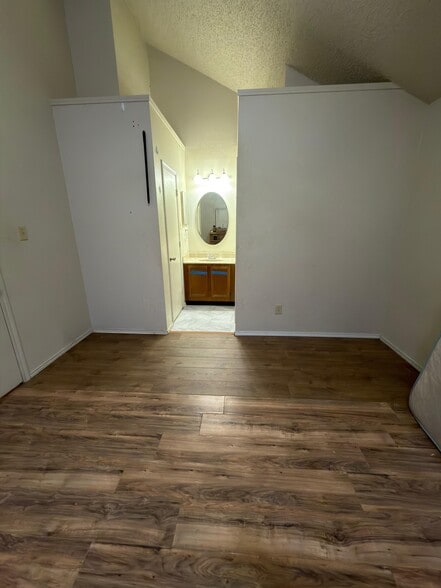 Building Photo - 6408 Brookhaven Trl