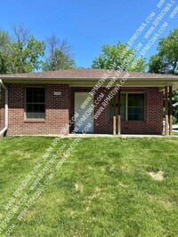 Building Photo - 254 Campus Ave
