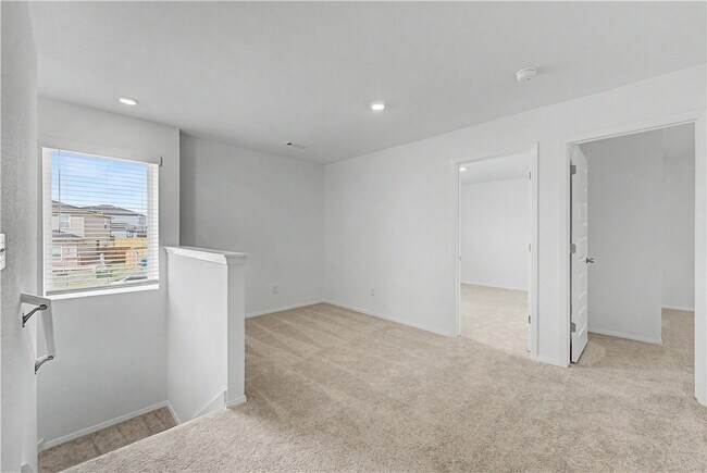 Building Photo - 3401 SW Endearment St