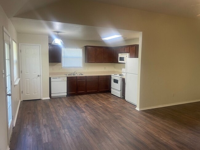 Building Photo - 3 BEDROOM, BELTON ISD