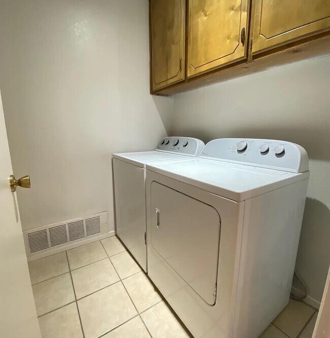 Building Photo - 6610 Hope Ave