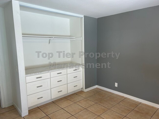 Building Photo - ***Charming 2 bed / 1 bath House in Oceans...