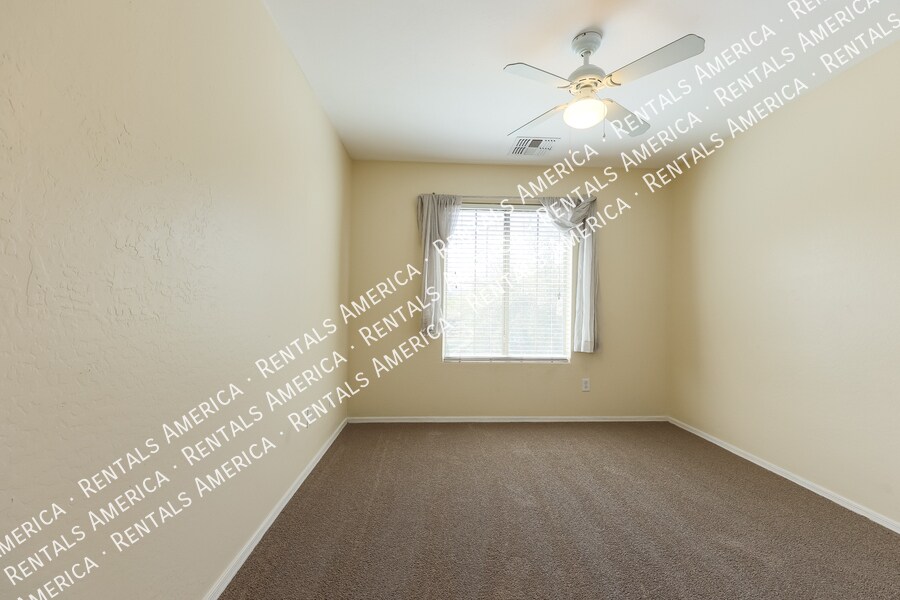 Building Photo - 3368 E Lafayette Ave