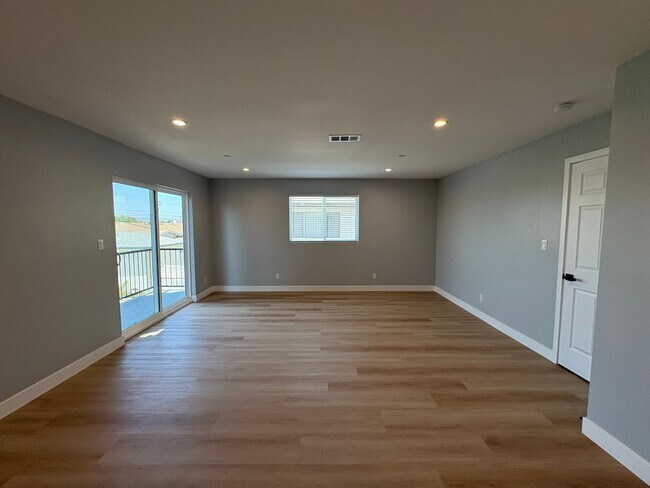 Building Photo - 22Dalton