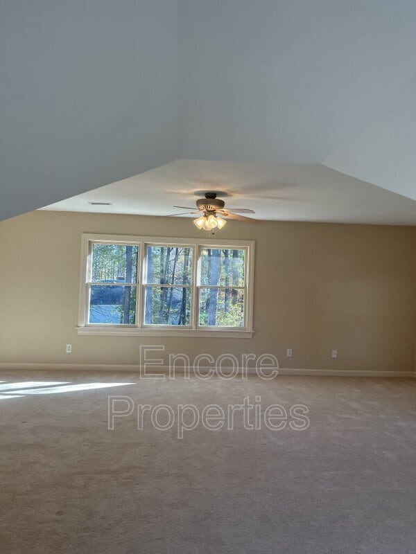 Building Photo - 106 Whispering Pines Ct