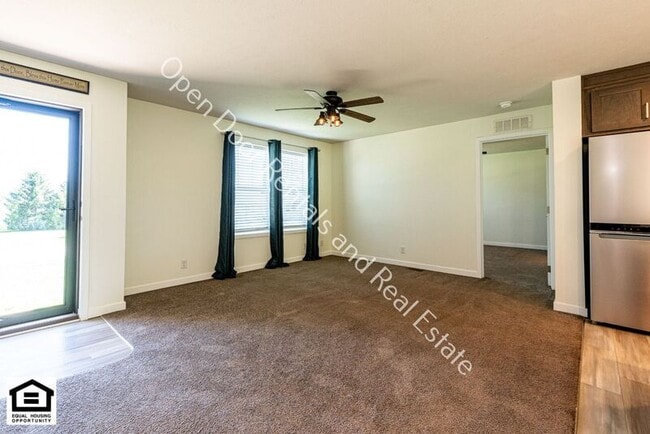 Building Photo - 3420 S 1075 E