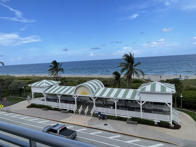 Building Photo - 36 S Ocean Blvd