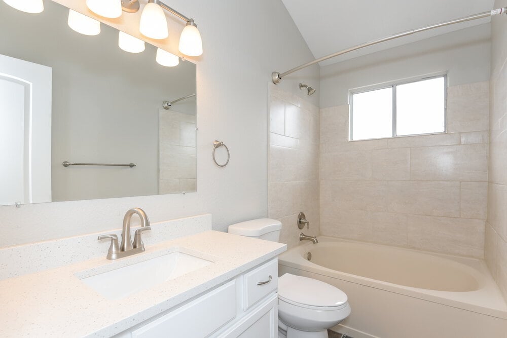 Building Photo - 7647 Halleys Dr