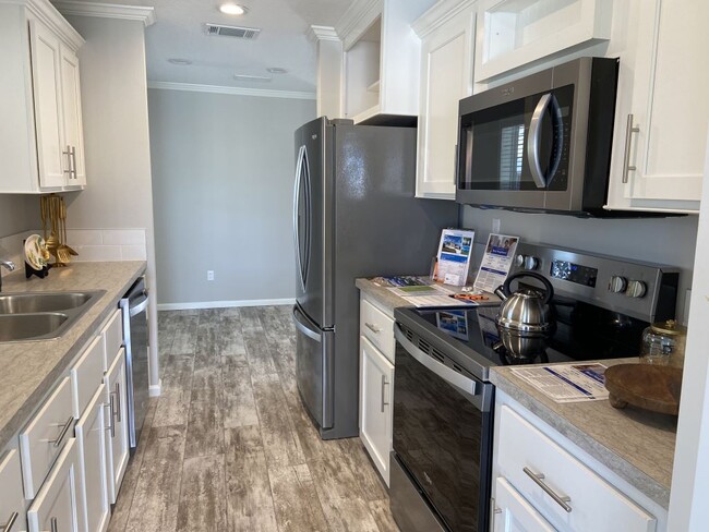 Building Photo - 488 Bimini Cay Cir