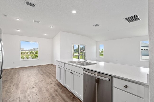 Building Photo - 6515 Anna Wy