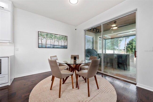 Building Photo - 4306 Old Sycamore Loop