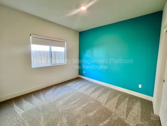 Building Photo - 2321 S Purdue Ave