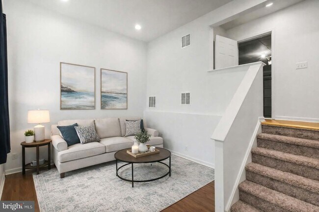 Building Photo - 1304 Gilmore St