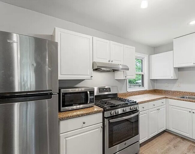 Building Photo - 284 Ramsey Ln