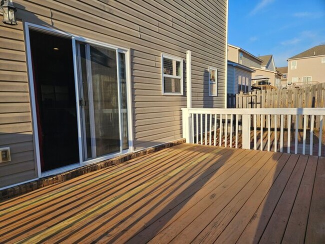 Building Photo - Beautiful Wellesley Home with a Corner Lot