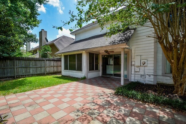 Building Photo - 1603 Beaconshire