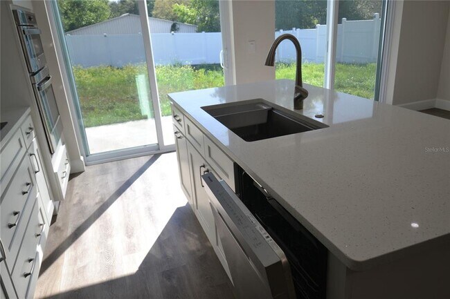 Building Photo - 6474 Taylor Ct