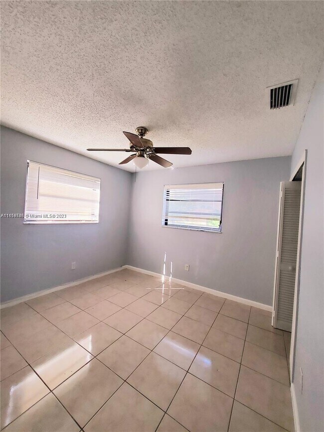 Building Photo - 11410 SW 193rd St