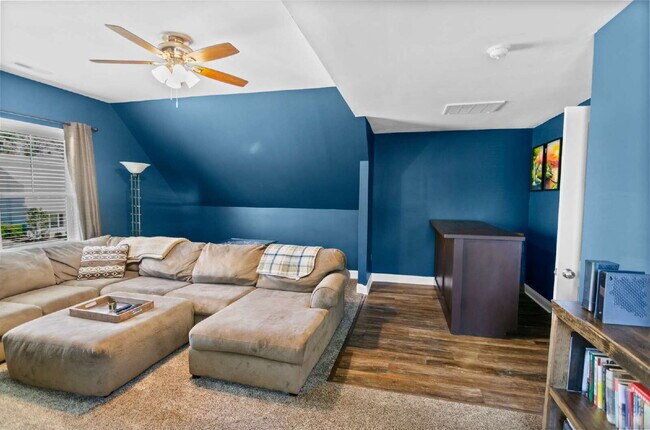 Building Photo - Spacious 4-Bedroom Sanctuary with 3 Full Baths in Hampstead – Your Dream Home Awaits! No pets all...