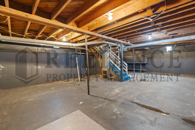Building Photo - 3408 S Hiram Ave