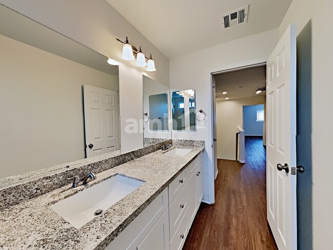 Building Photo - 10377 Calypso Cave St