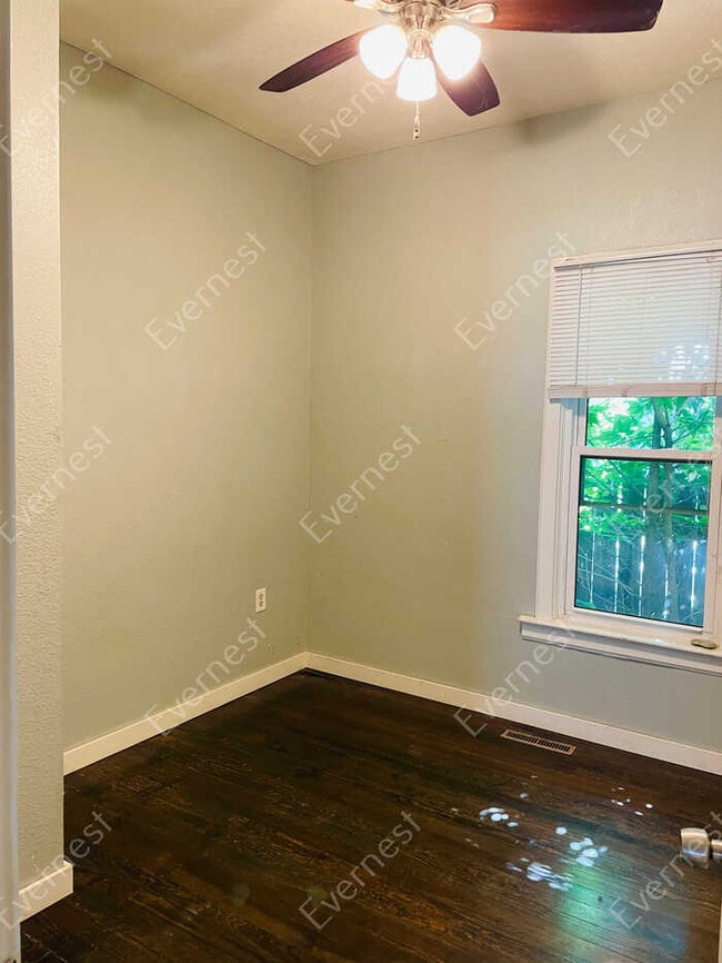 Building Photo - 111 Riverside Ave