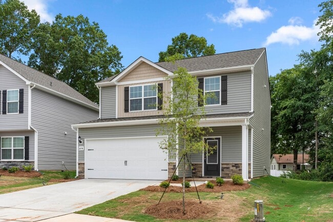Building Photo - Brand New 4BR home in Great location!