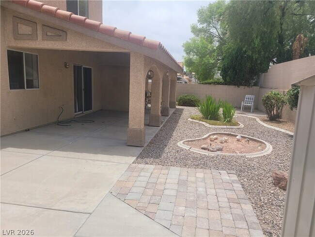 Building Photo - 4013 Forest Knoll Ln