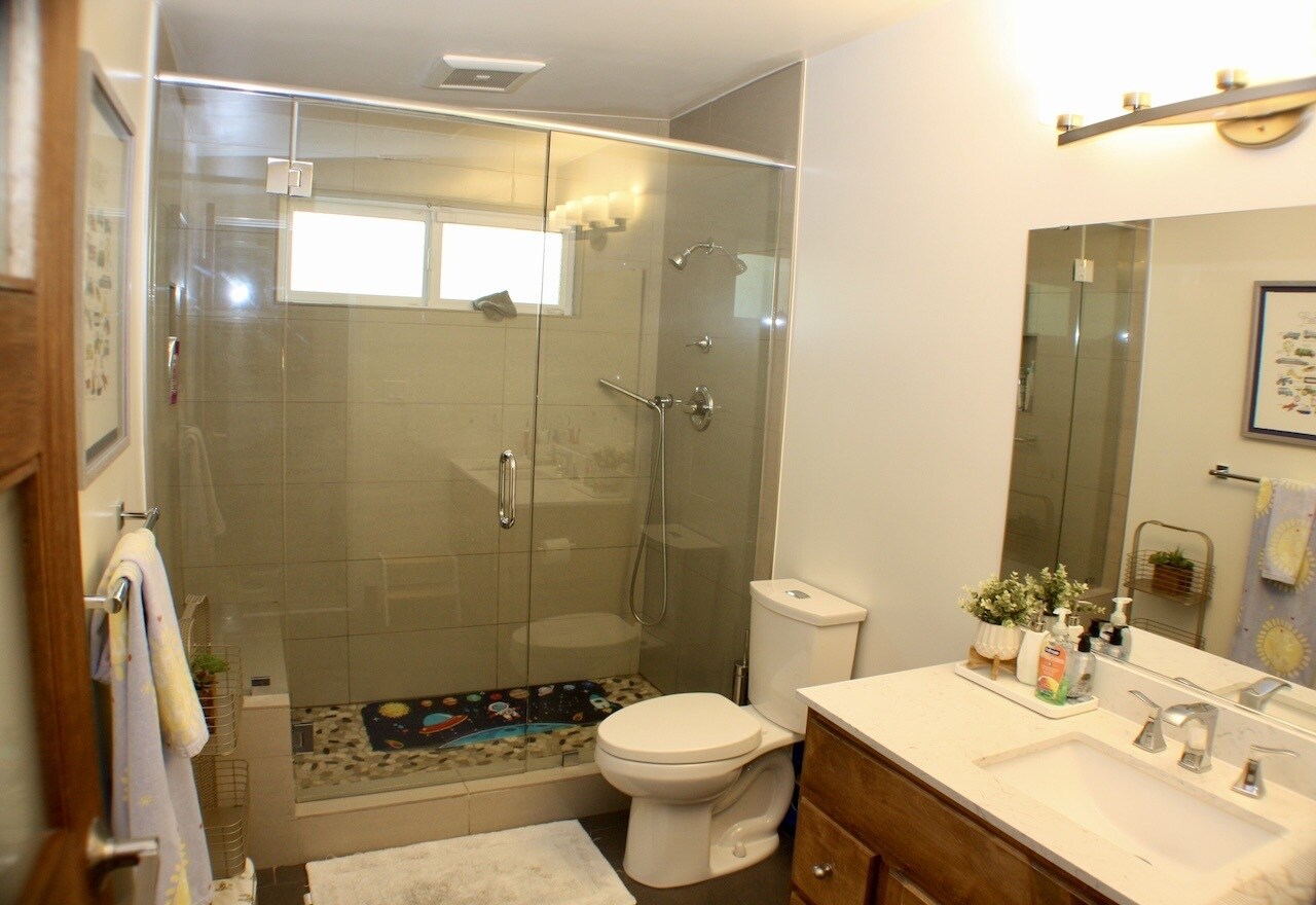 Building Photo - 4820 Abbeyville Ave