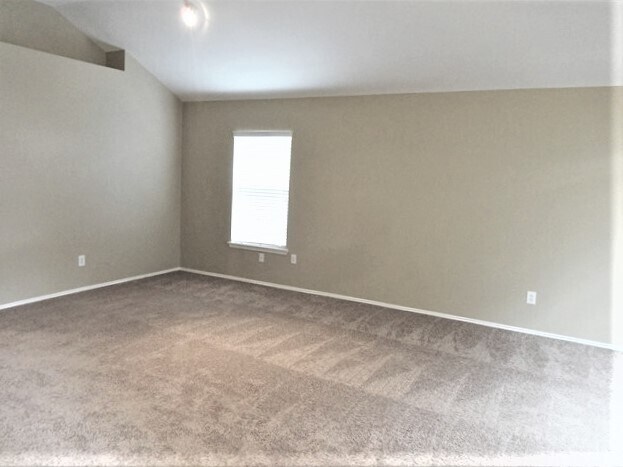 Building Photo - 631 Gateship Dr